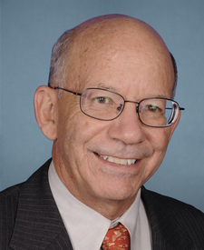 Official portrait of Peter A. DeFazio