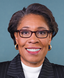 Official portrait of Marcia L. Fudge
