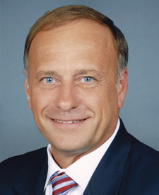Official portrait of Steve King